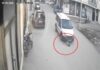 Yola fırlayan 2 yaşındaki çocuğa hafif ticari araç çarptı 1100378