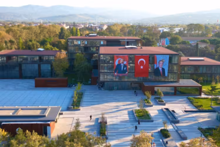 İnegöl’de kültür ve sanatın yeni adresi kullanıma sunuldu 1882191 inegol de kultur ve sanatin yeni adresi kullanima sunuldu 696f5f4c7ce79.png