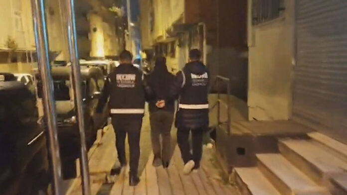 İstanbul İstanbul merkezli 5 ilde kaçak ilaç operasyonu: 3