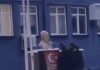 Bursa’da Karla kapanan Atatürk büstünü temizlediler karla kapanan atatürk büstünü temizlediler