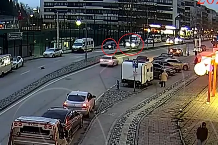 bursa da trafikte dehset anlari trafikte tartistigi surucuyu once bicaklayip 1768643150 358 large