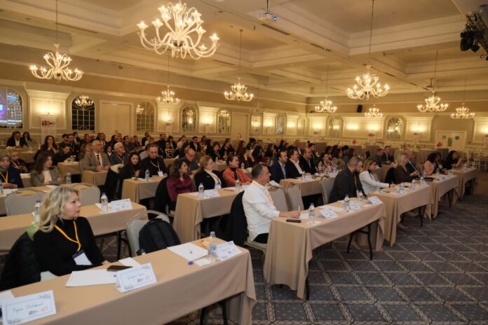 f46fc682 3700 4cd4 88cf a09224850e3b