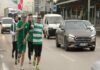 ‘Sevgililer Günü’ için Bursaspor bayrağıyla 10 kilometre koştular