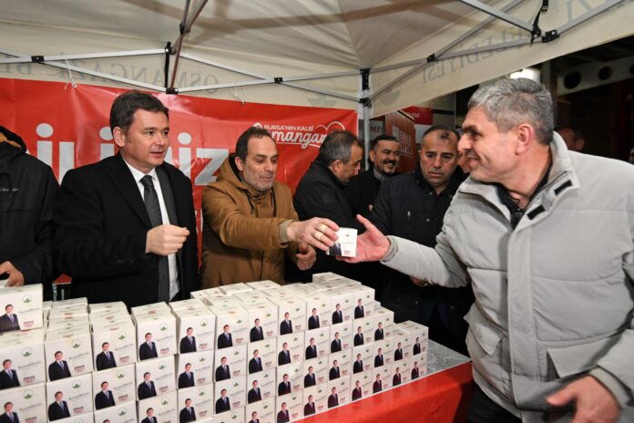 başkan aydın, berat kandili’nde vatandaşlarla buluştu (3)