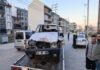 Bursa’da otomobil park halindeki tırın altına girdi