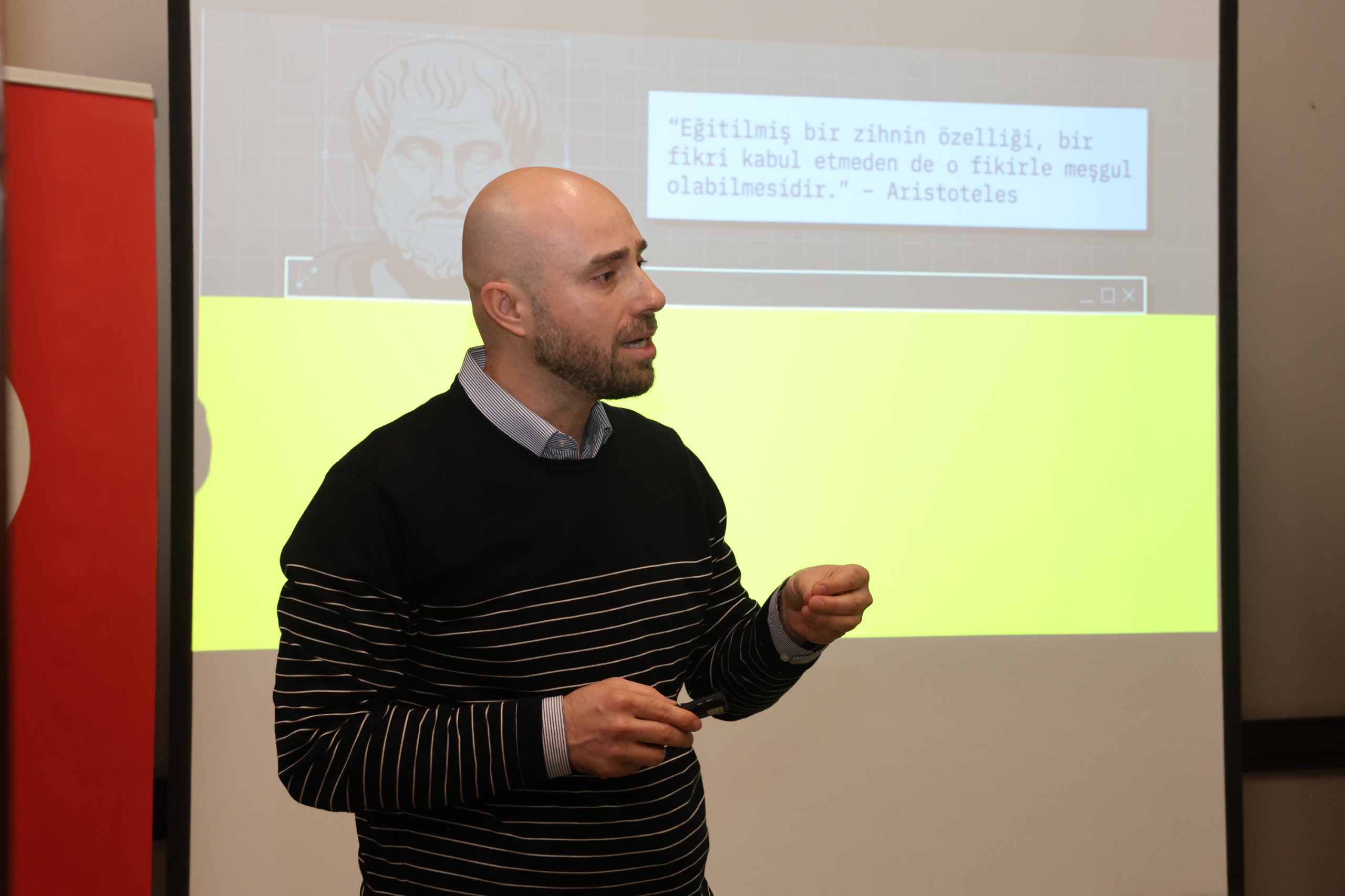 Osmangazi Belediyesi’nden Gençlere Eleştirel Düşünce Atölyesi