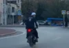 Bursa’da polis yeleği giyip, plakasız motosiklet ile drift atan dev ceza!