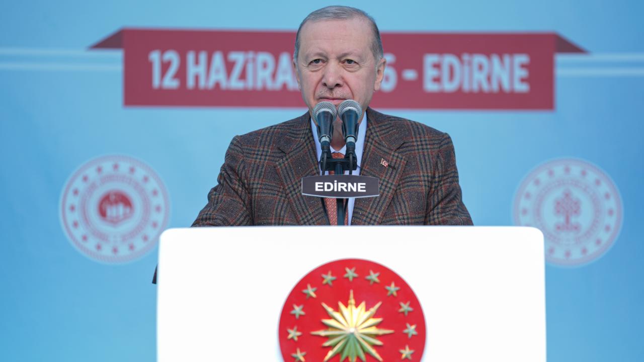 Cumhurbaşkanı Erdoğan: “Türkiye’nin artık gereksiz tartışmalarla kaybedecek tek bir saniyesi yok”