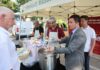 Başkan Erkan Aydın Vatandaşlara Aşure İkram Etti