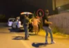 Bursa’da alkollü ve ehliyetsiz sürücü gazetecilere mermer fırlattı!